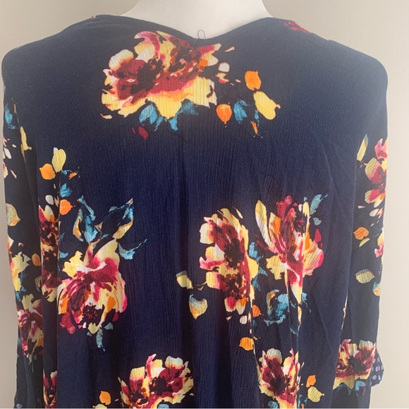 Band of Gypsies Long Floral Duster Kimono - Picture 6 of 9